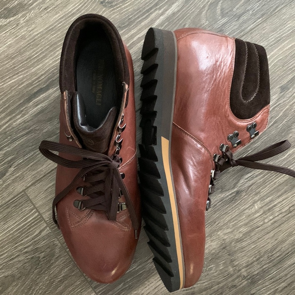 Bruno Magli Lace Up boots